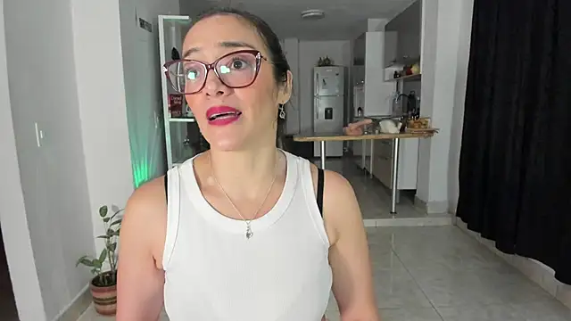 Jessica Herrera  online show from 01.26.25
