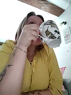 lady charlyne online show from 10.02.25