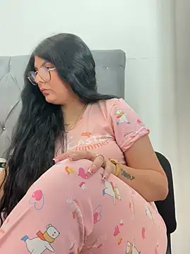 bella isabela online show from 02.28.25