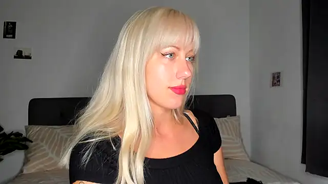 Snapshot of Ad_Astrid chatting on 10.14.25 Ad Astrid online show from 10.14.25