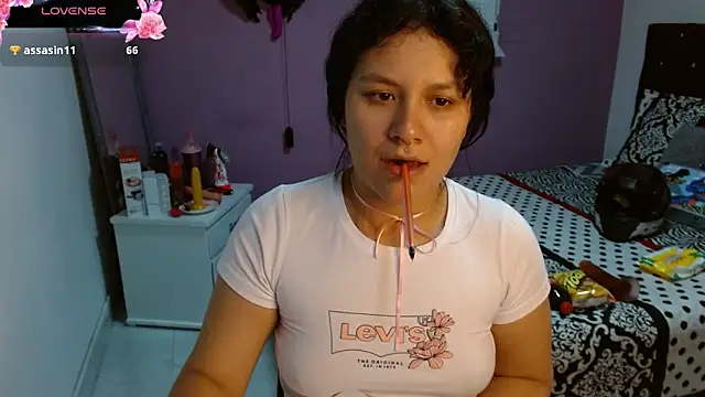 Snapshot of soniafuckboobs chatting on 01.31.25 soniafuckboobs online show from 01.31.25