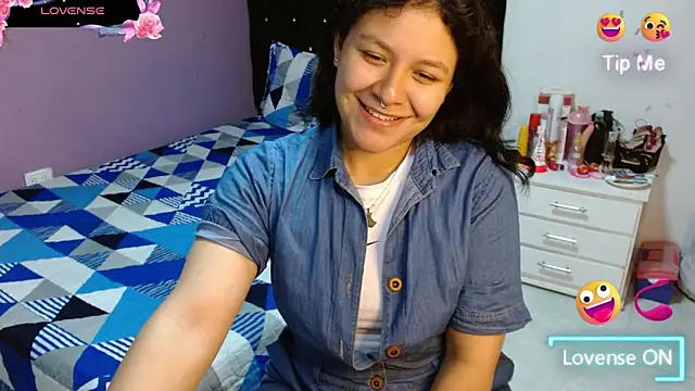 Snapshot of soniafuckboobs chatting on 02.12.25 soniafuckboobs online show from 02.12.25