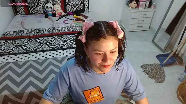 Snapshot of soniafuckboobs chatting on 10.07.25 soniafuckboobs online show from 10.07.25