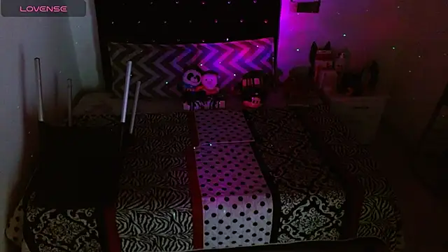 Snapshot of soniafuckboobs chatting on 11.08.25 soniafuckboobs online show from 11.08.25