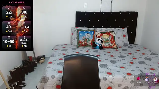 Snapshot of soniafuckboobs chatting on 12.02.25 soniafuckboobs online show from 12.02.25