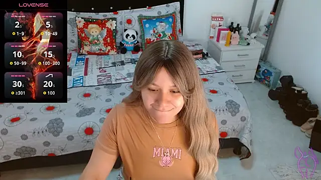 Snapshot of soniafuckboobs chatting on 12.15.25 soniafuckboobs online show from 12.15.25