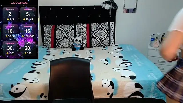 Snapshot of soniafuckboobs chatting on 02.04.26 soniafuckboobs online show from 02.04.26