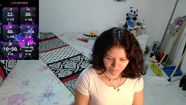 Snapshot of soniafuckboobs chatting on 02.12.26 soniafuckboobs online show from 02.12.26