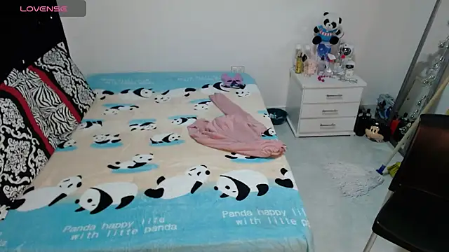 Snapshot of soniafuckboobs chatting on 02.18.26 soniafuckboobs online show from 02.18.26