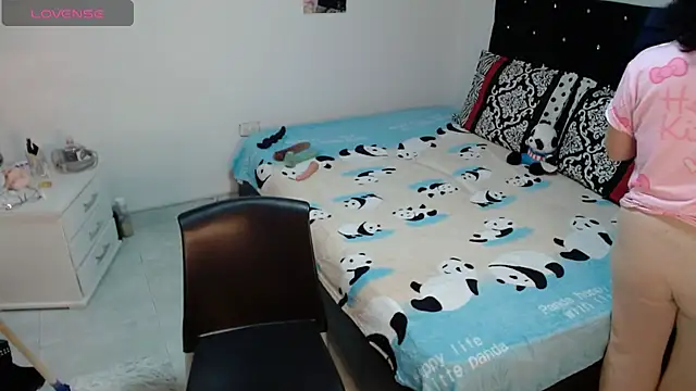 Snapshot of soniafuckboobs chatting on 02.24.26 soniafuckboobs online show from 02.24.26