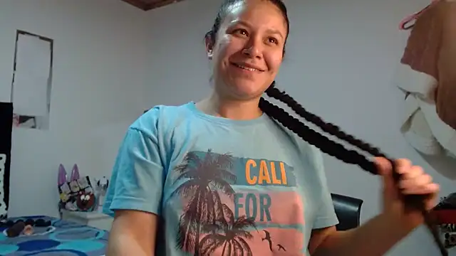 Snapshot of soniafuckboobs chatting on 03.11.26 soniafuckboobs online show from 03.11.26