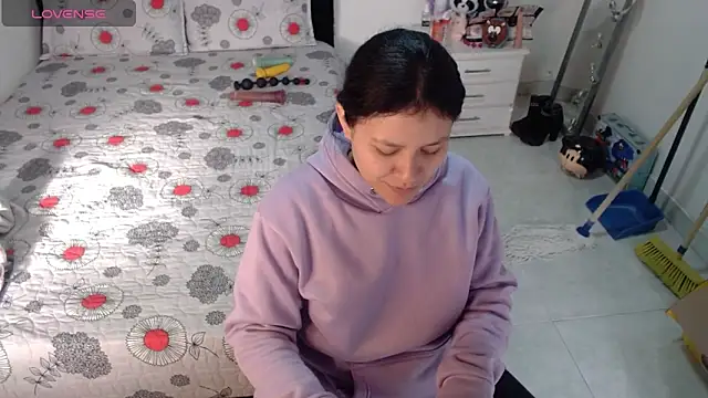 Snapshot of soniafuckboobs chatting on 04.01.26 soniafuckboobs online show from 04.01.26