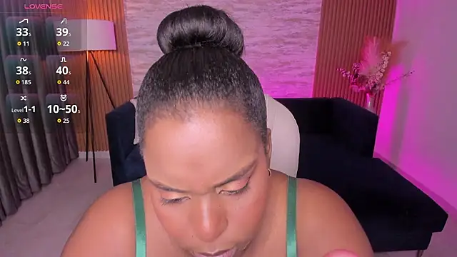 Snapshot of Rebeka_spencer chatting on 03.25.26 Rebeka spencer online show from 03.25.26