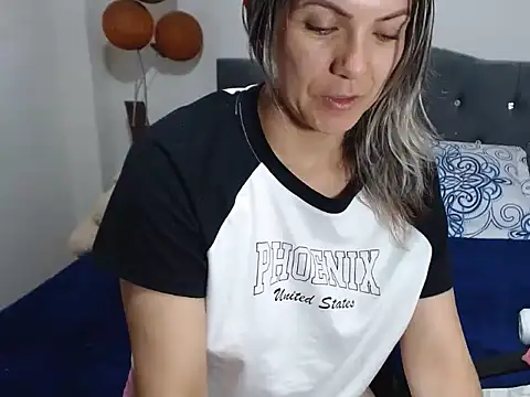 Chantal hott online show from 12.18.24