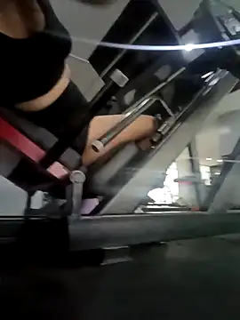 Snapshot of Chantal_hott chatting on 09.30.25 Chantal hott online show from 09.30.25