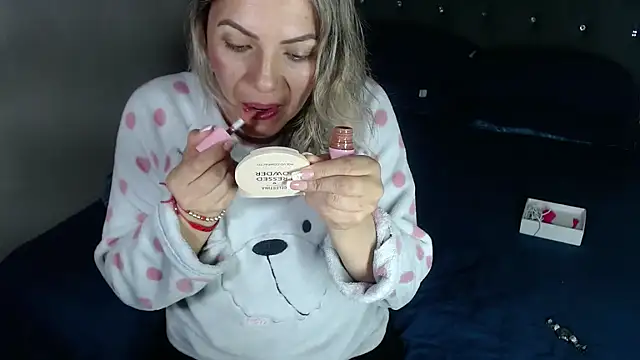 Chantal hott online show from 03.07.26