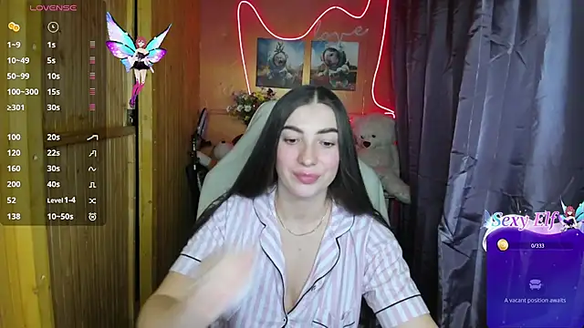 Fiery Brunette  online show from 01.08.25