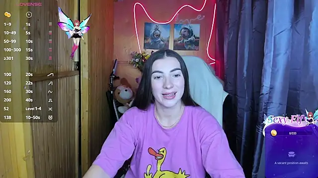 Fiery Brunette  online show from 01.28.25