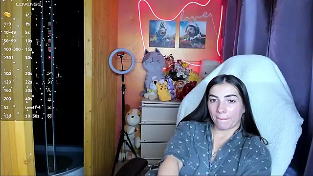 Fiery Brunette  online show from 09.26.25