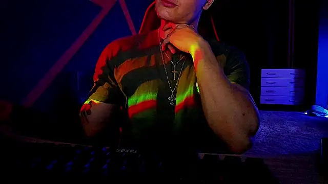 Snapshot of RODARRI chatting on 02.06.25 RODARRI online show from 02.06.25