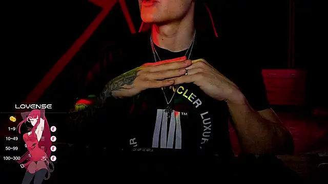 Snapshot of RODARRI chatting on 02.10.25 RODARRI online show from 02.10.25