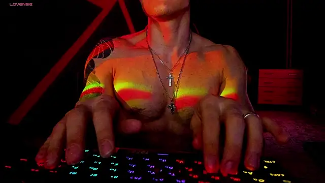 Snapshot of RODARRI chatting on 02.26.25 RODARRI online show from 02.26.25