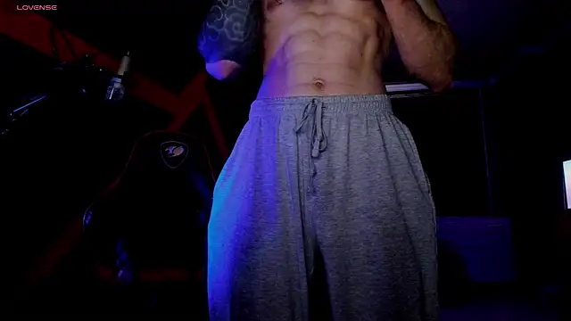 Snapshot of RODARRI chatting on 09.27.25 RODARRI online show from 09.27.25