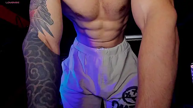 Snapshot of RODARRI chatting on 10.01.25 RODARRI online show from 10.01.25