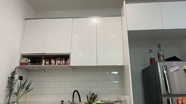 Snapshot of ChocolateCakeQueen chatting on 03.02.25 ChocolateCakeQueen online show from 03.02.25