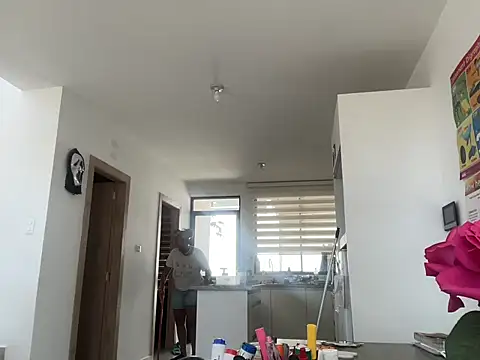 Snapshot of ChocolateCakeQueen chatting on 09.27.25 ChocolateCakeQueen online show from 09.27.25