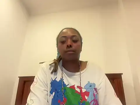 ChocolateCakeQueen online show from 11.22.25