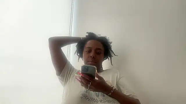 ChocolateCakeQueen online show from 01.17.26