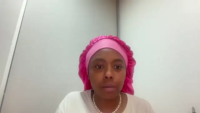 ChocolateCakeQueen online show from 02.10.26