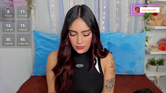 HazzelGray online show from 10.11.25