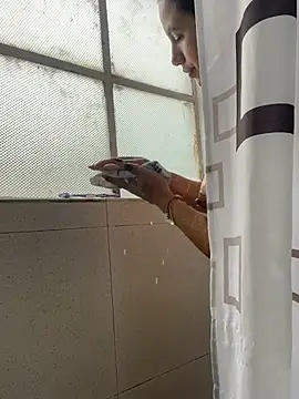 hannahb-e online show from 02.12.26