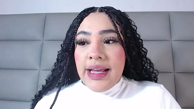 emily brontee  online show from 01.06.25