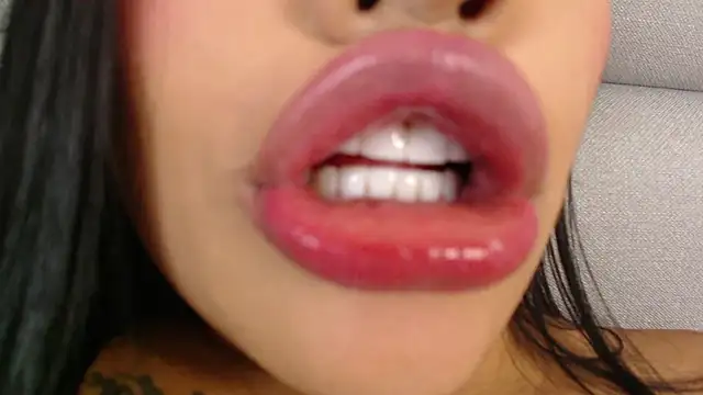 emily brontee  online show from 03.20.25