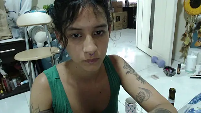 AlinaWoolf  online show from 04.16.26