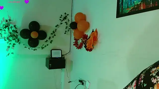 Snapshot of _samara chatting on 10.04.25 samara online show from 10.04.25