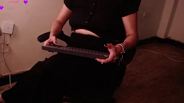 Snapshot of _samara chatting on 01.18.26 samara online show from 01.18.26