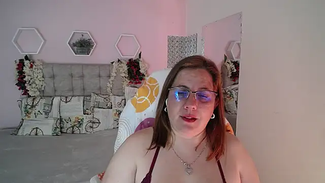 katie joness  online show from 01.19.25