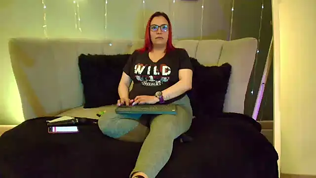 Snapshot of Sammy_owens_ chatting on 02.02.25 Sammy owens online show from 02.02.25