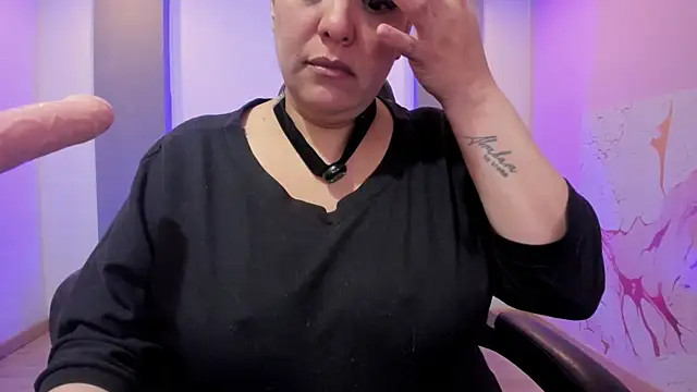 Snapshot of Sammy_owens_ chatting on 06.18.26 Sammy owens online show from 06.18.26