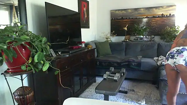 CeceilaMoon online show from 10.14.25