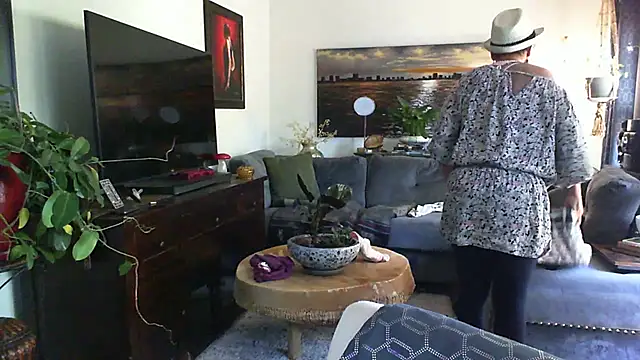 CeceilaMoon online show from 10.16.25