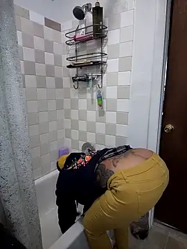 CeceilaMoon online show from 04.28.26