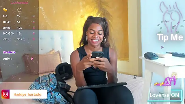 shenielxx online show from 03.15.25