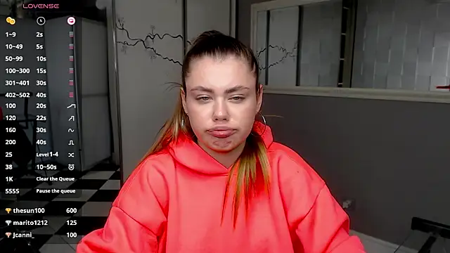 Snapshot of IsabellaBler chatting on 03.17.25 IsabellaBler online show from 03.17.25