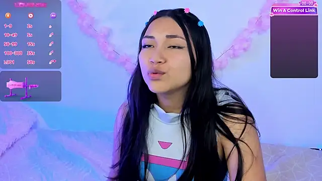 pauline golden1 online show from 01.03.25