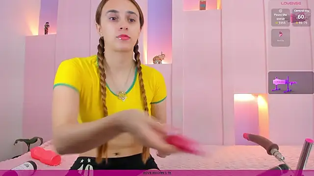 Snapshot of angelikarose1 chatting on 10.02.25 angelikarose1 online show from 10.02.25